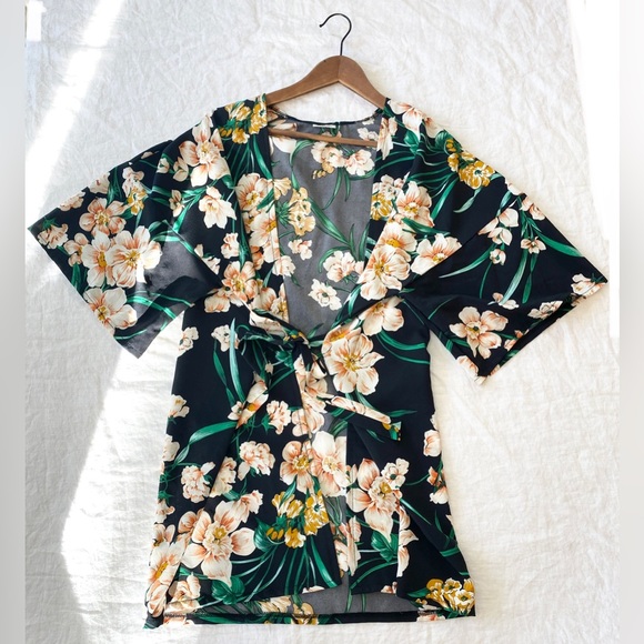 Lulla Collection by Bindya Floral Kimono - Picture 10 of 10